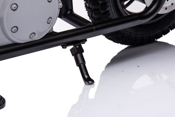 Blue 24V Cruiser Ride on Motorcycle - Image 11