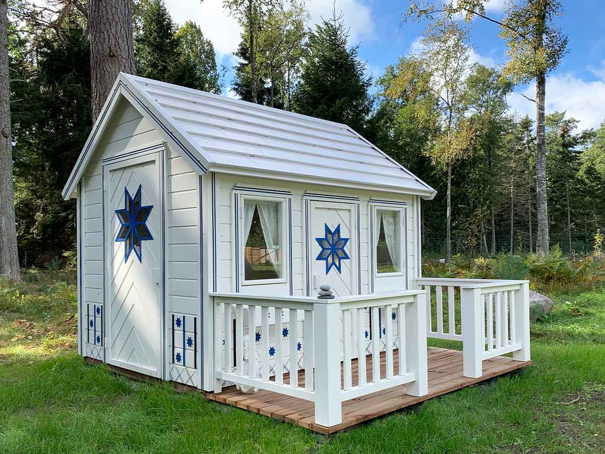 Playhouse Cornflower 6x8 – A Blooming Haven for Imaginative Play