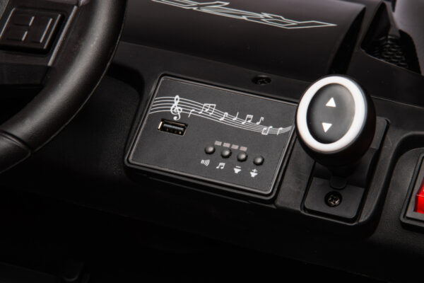 Titan UTV 24V Ride On Car - Image 8