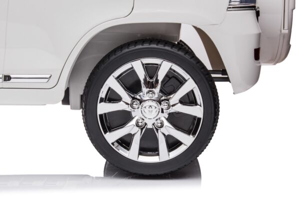 Land Cruiser 12v ride on car - Image 8