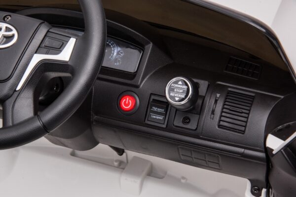 Land Cruiser 12v ride on car - Image 9