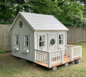 Wooden Playhouse Snowy Owl 8x8