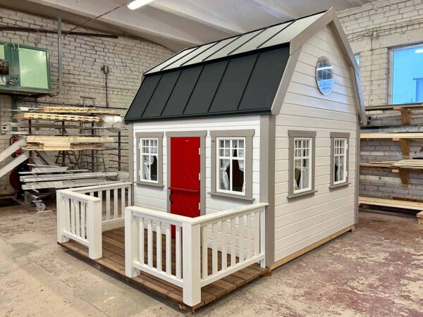 Wooden Playhouse Farmhouse 8x8 - Image 4