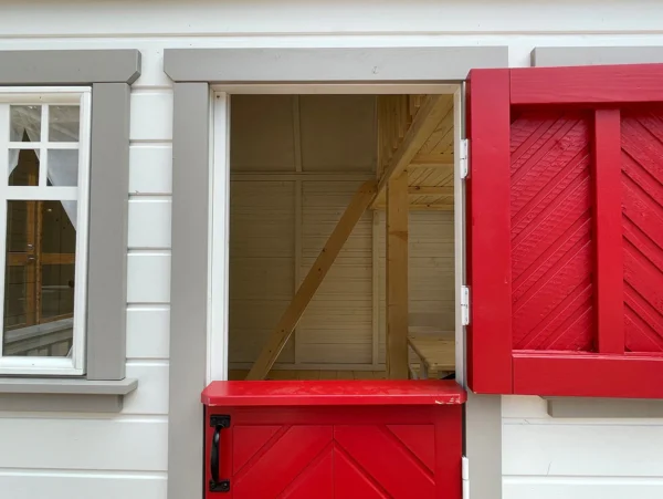 Wooden Playhouse Farmhouse 8x8 - Image 10