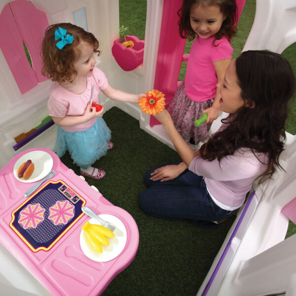 Sweetheart Playhouse - Image 3