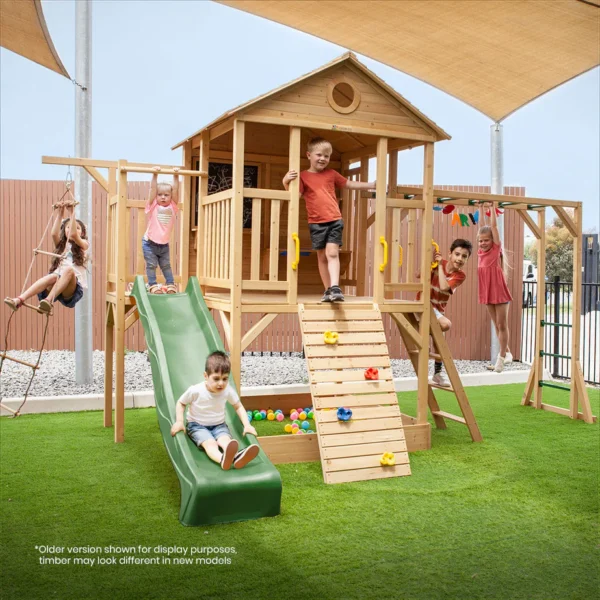 Kingston Cubby House with Swing Set